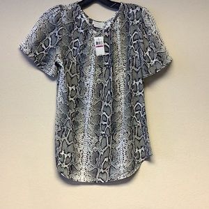 Van Heusen women’s blouse